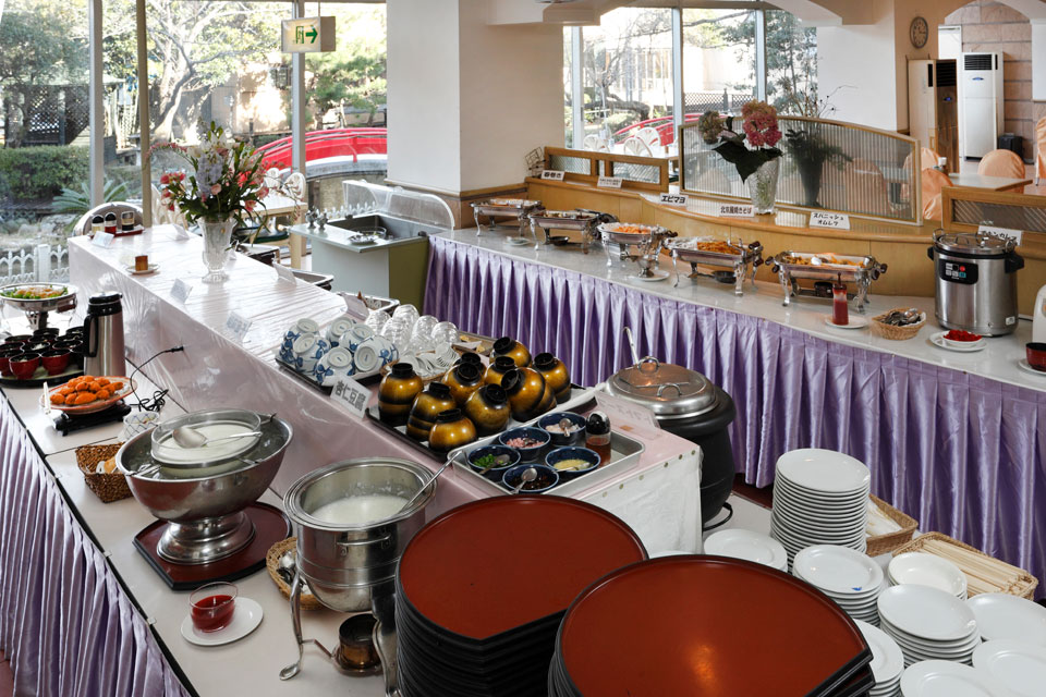 ランチバイキング